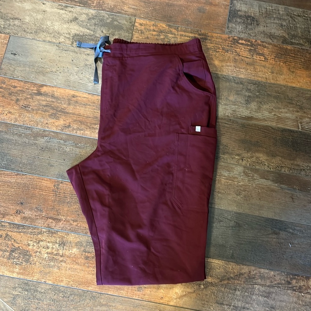 FIGS TECHNICAL Collection size XXL TALL b38